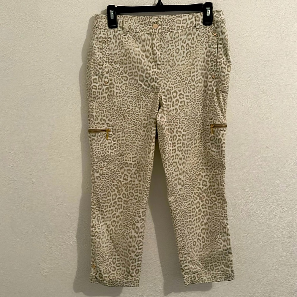 Chico’s Ivory Tan Animal Print Cargo cropped pants NWOT